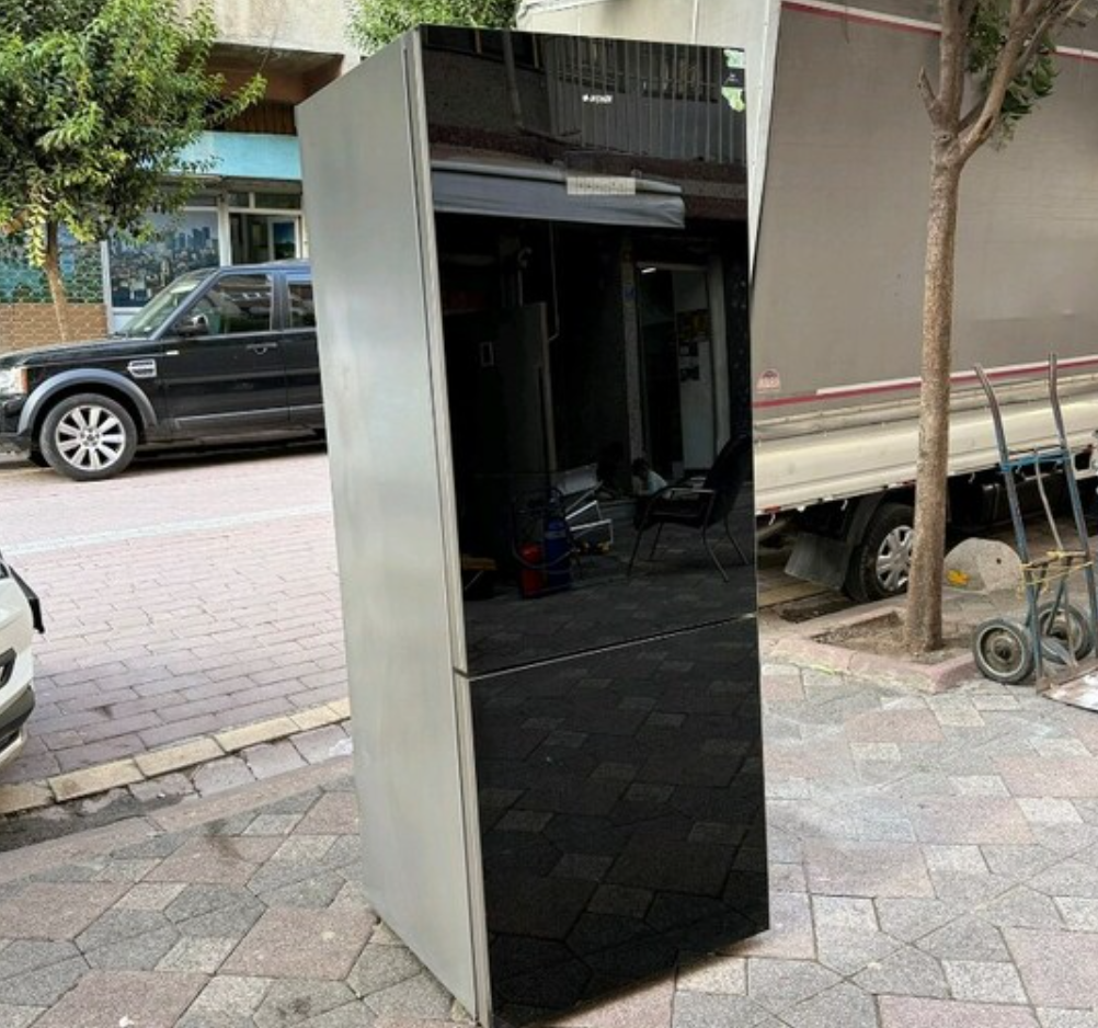 siyah cam arçelik marka A+++ enerji buzdolabı